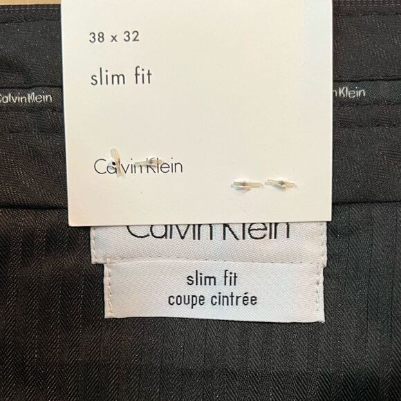 NWT! Calvin Klein slim fit black life style pants.‎ Size 38x32 - Picture 3 of 11
